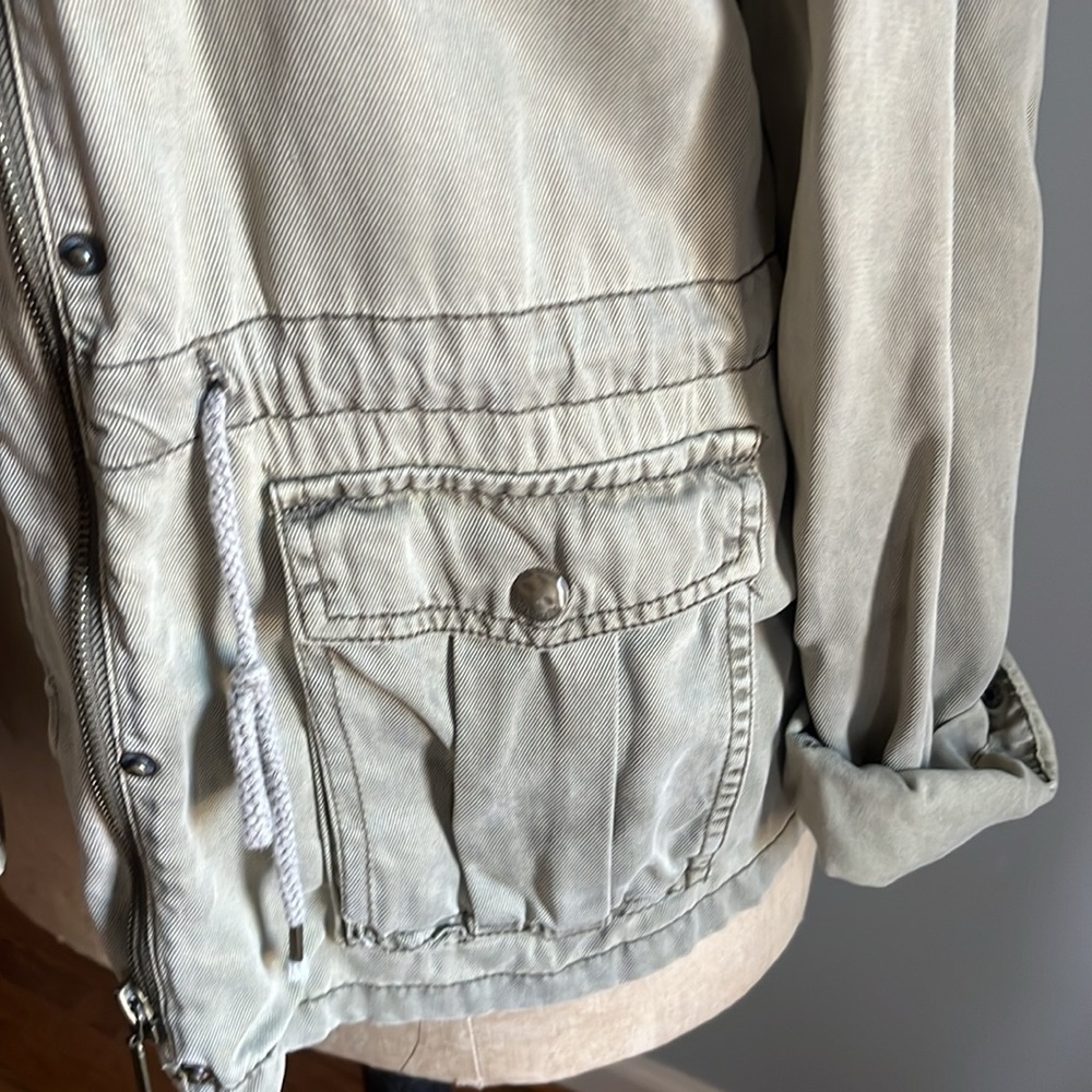 Cargo Jacket - Picture 3 of 7